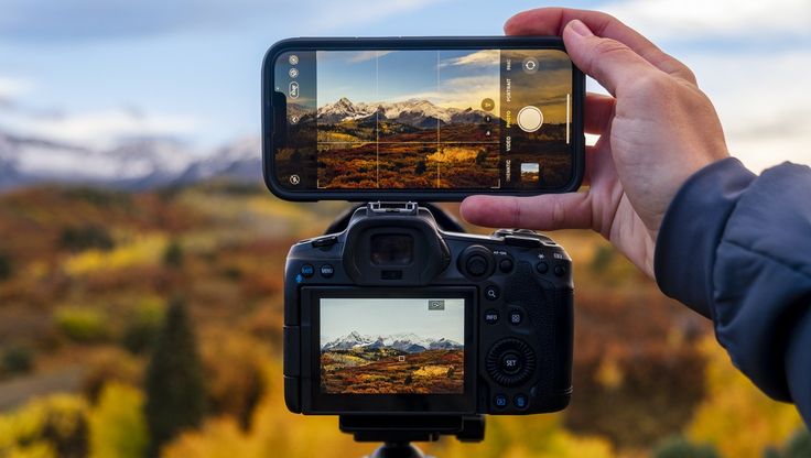 camera vs phone